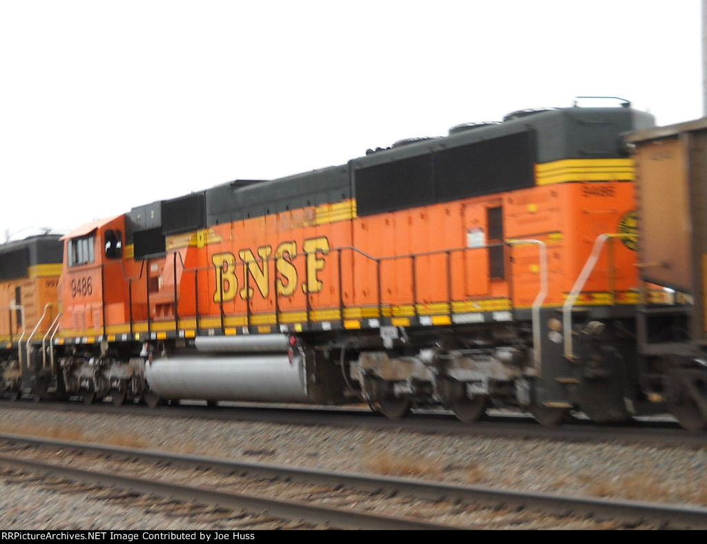 BNSF 9486